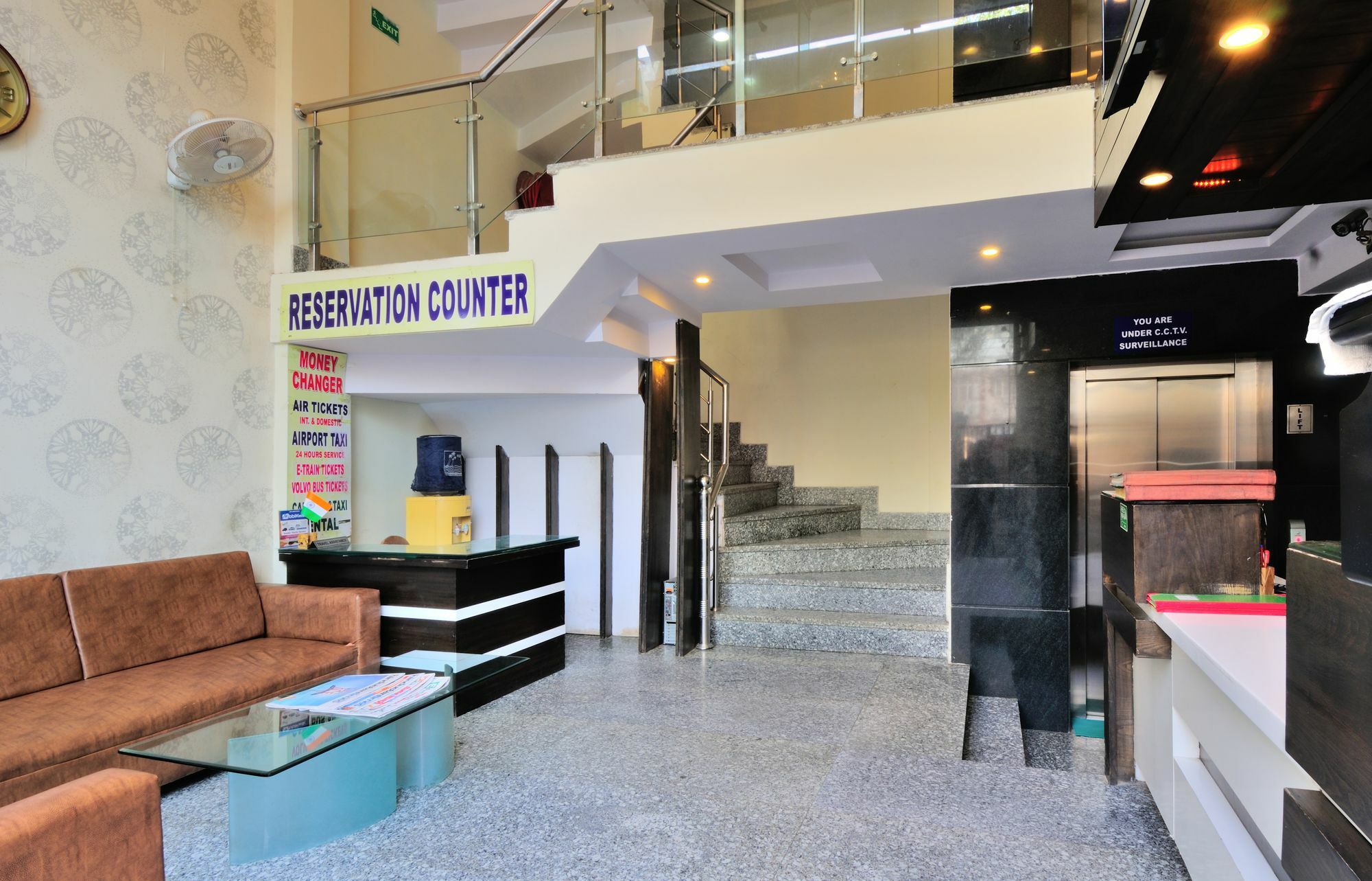 Hotel Gold Star Inn - Paharganj Új-Delhi Kültér fotó