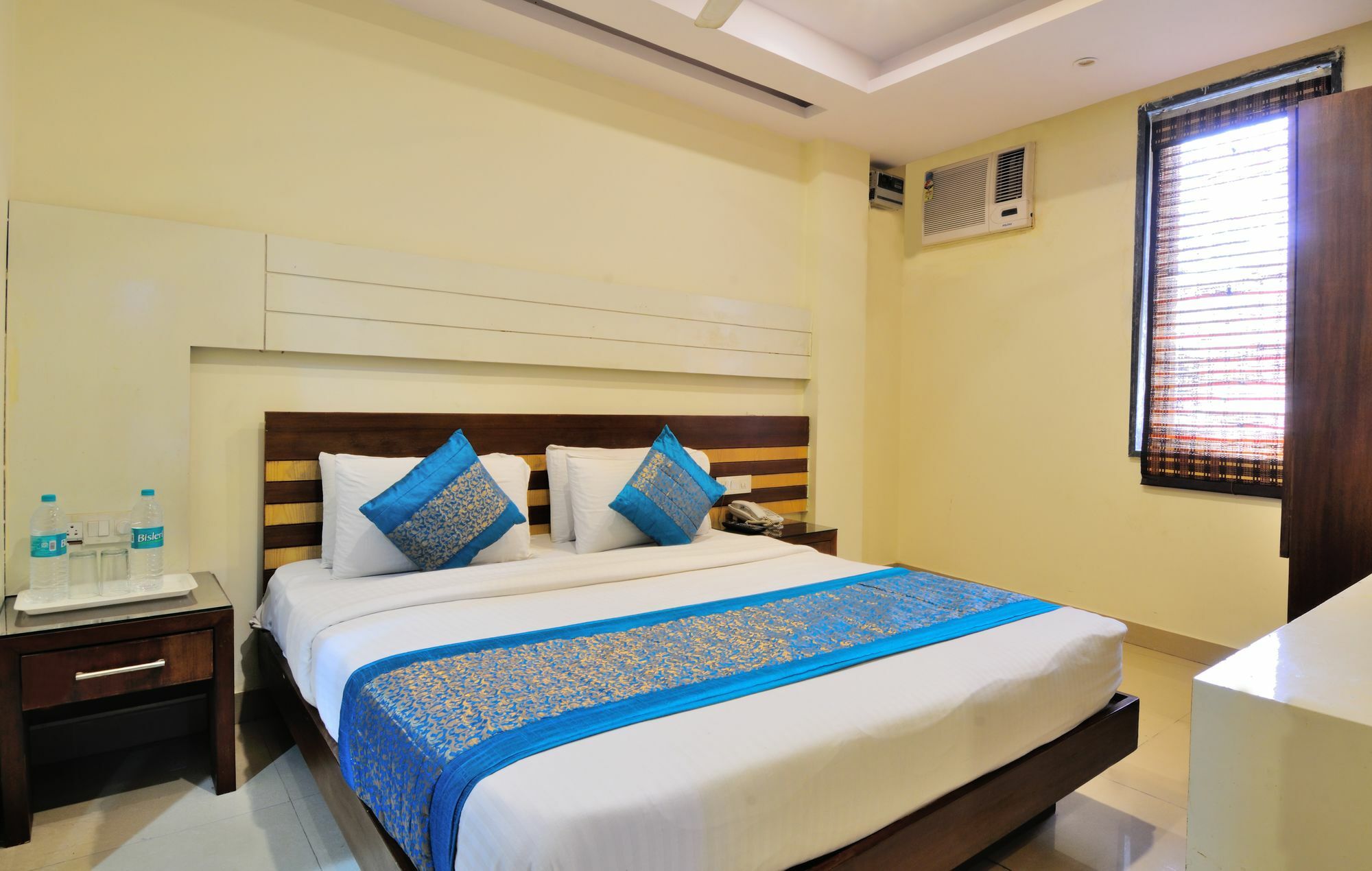 Hotel Gold Star Inn - Paharganj Új-Delhi Kültér fotó
