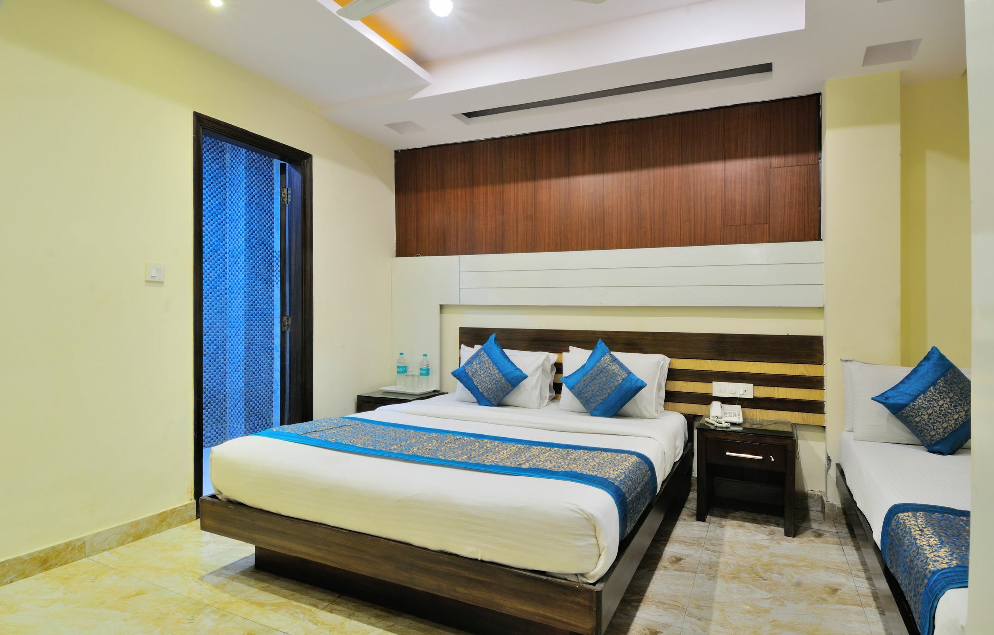 Hotel Gold Star Inn - Paharganj Új-Delhi Kültér fotó