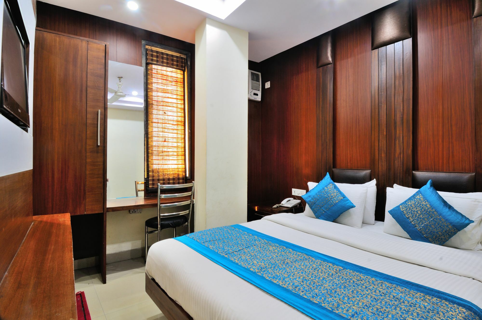 Hotel Gold Star Inn - Paharganj Új-Delhi Kültér fotó